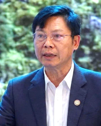 Giáo sư, Tiến sĩ Phạm Văn Điển, Phó Giám đốc Viện Khoa học Lâm nghiệp Việt Nam