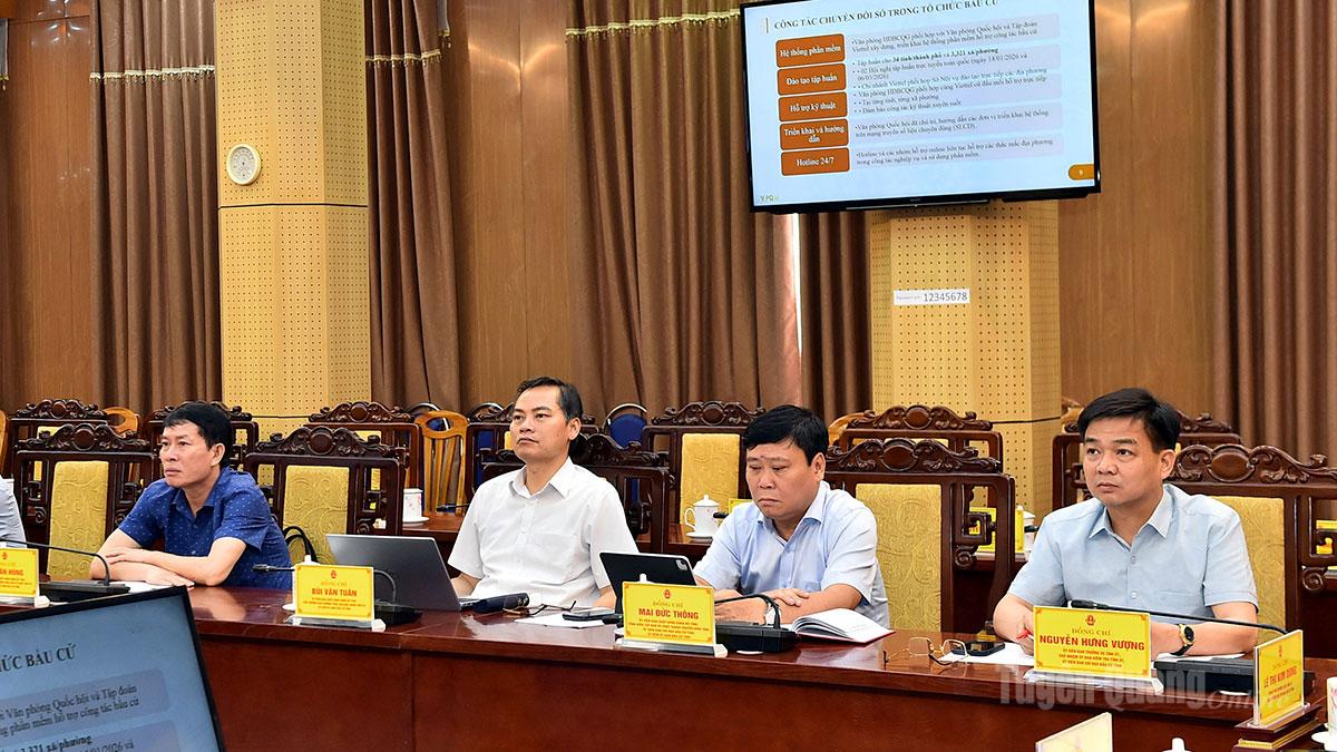 Các đại biểu dự hội nghị.