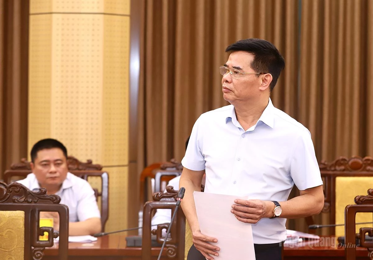 Giám đốc Sở Văn hoá, Thể thao và Du lịch Nguyễn Trung Ngọc đưa ra giải pháp thu hút khách du lịch và đầu tư lĩnh vực du lịch.