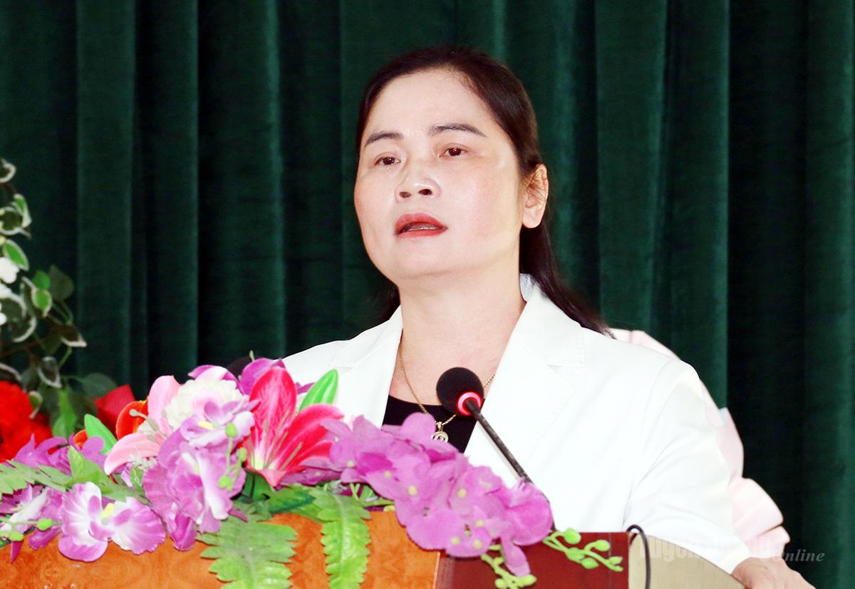 Ứng cử viên đại biểu Quốc hội khóa XVI Ma Thị Thúy, Ủy viên Ban Chấp hành Đảng bộ tỉnh, Ủy viên Ban Chấp hành Đảng bộ các cơ quan Đảng tỉnh, Phó Trưởng đoàn ĐBQH hoạt động chuyên trách khóa XV tỉnh, Ủy viên Hội đồng Dân tộc của Quốc hội trình bày chương trình hành động cá nhân.