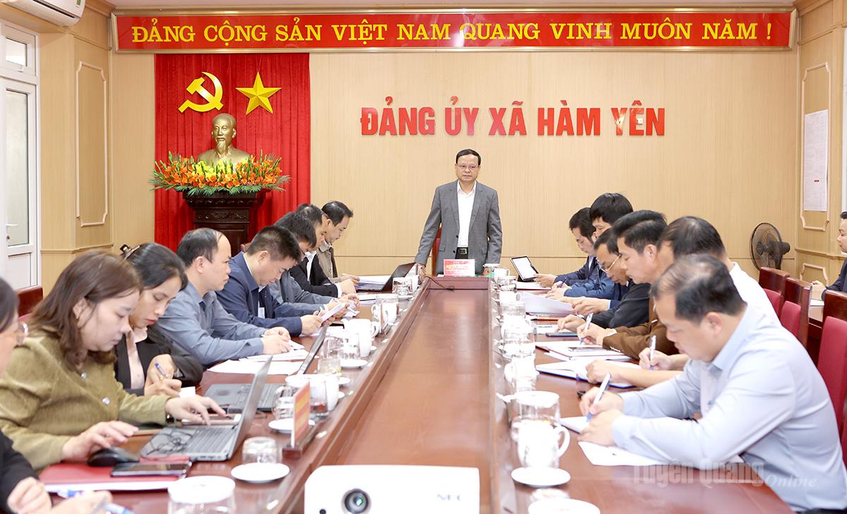 Toàn cảnh buổi làm việc.