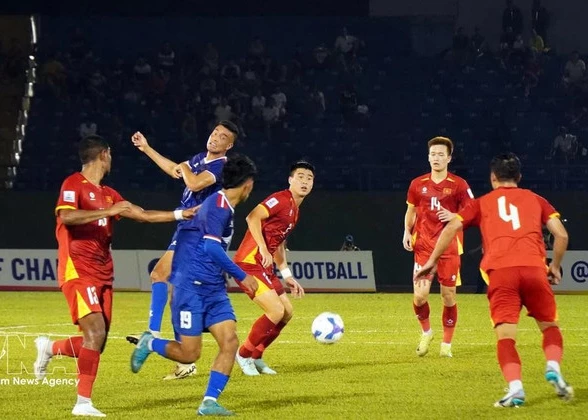 On October 9, 2025, Viet Nam defeated Nepal 3-1 in their first-leg match of the AFC Asian Cup 2027 qualification at Binh Duong Stadium. (Photo: VNA)
