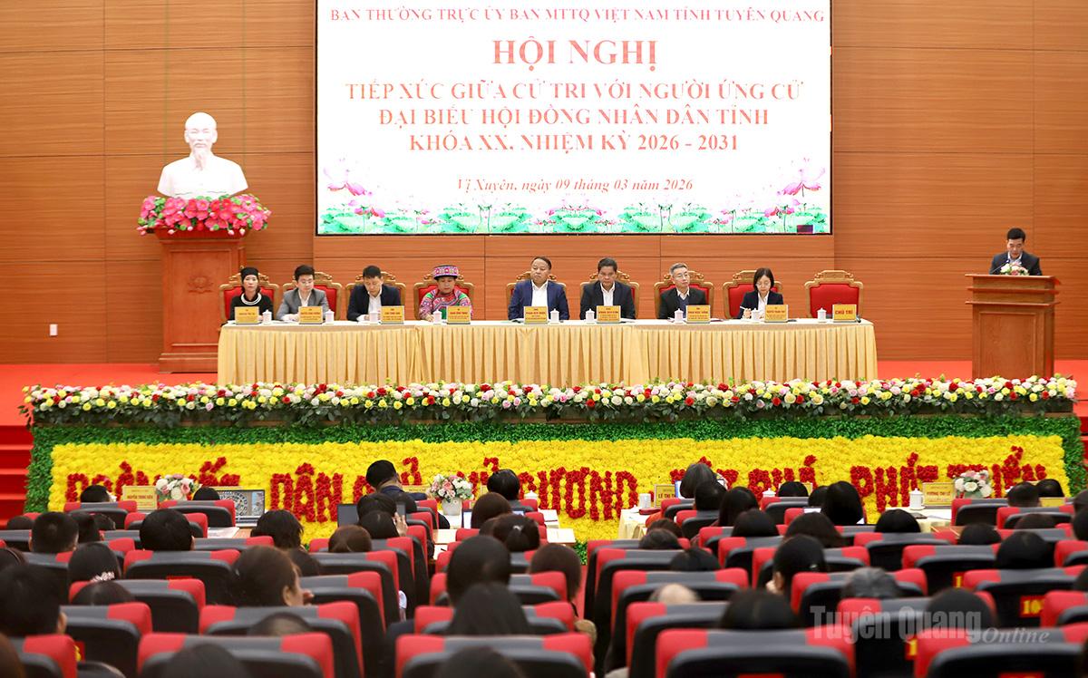 Chủ tịch UBND tỉnh Phan Huy Ngọc: Tận tâm, tận lực thực hiện tốt trách nhiệm của đại biểu HĐND tỉnh