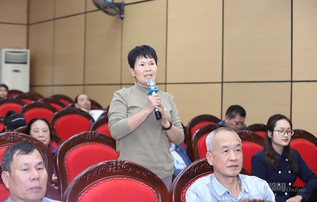 Cử tri Lê Thị Lành, tổ dân phố 7 - Minh Khai tin tưởng và đánh giá cao các ứng cử viên.