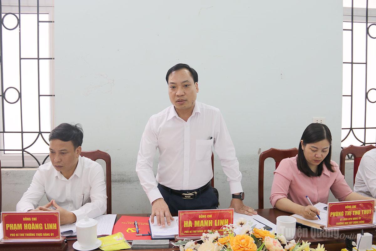 Lãnh đạo xã Xuân Vân giải trình, làm rõ những nội dung Đoàn kiểm tra, giám sát quan tâm.