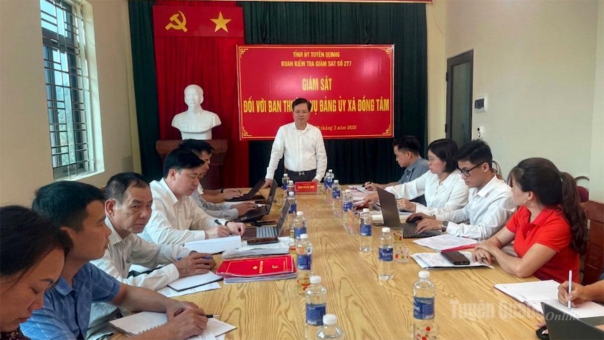 Toàn cảnh buổi làm việc.