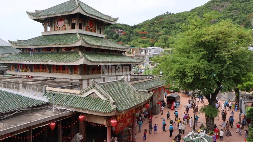 Giữ gìn và lan tỏa giá trị Di sản Lễ hội Vía Bà Chúa Xứ Núi Sam - Báo ...