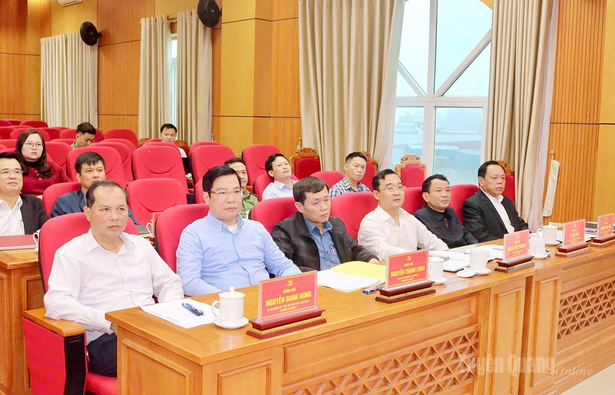 Các đại biểu dự tại hội nghị.