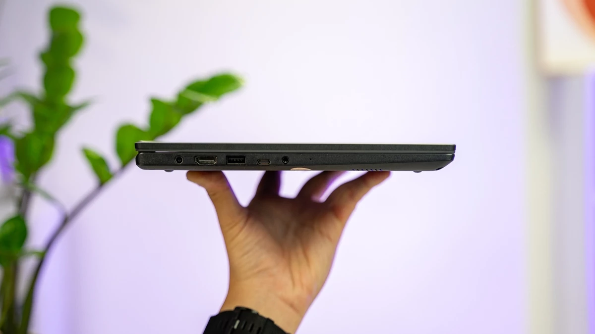 Trọng lượng 1.4kg ảnh hưởng đến khả năng di chuyển