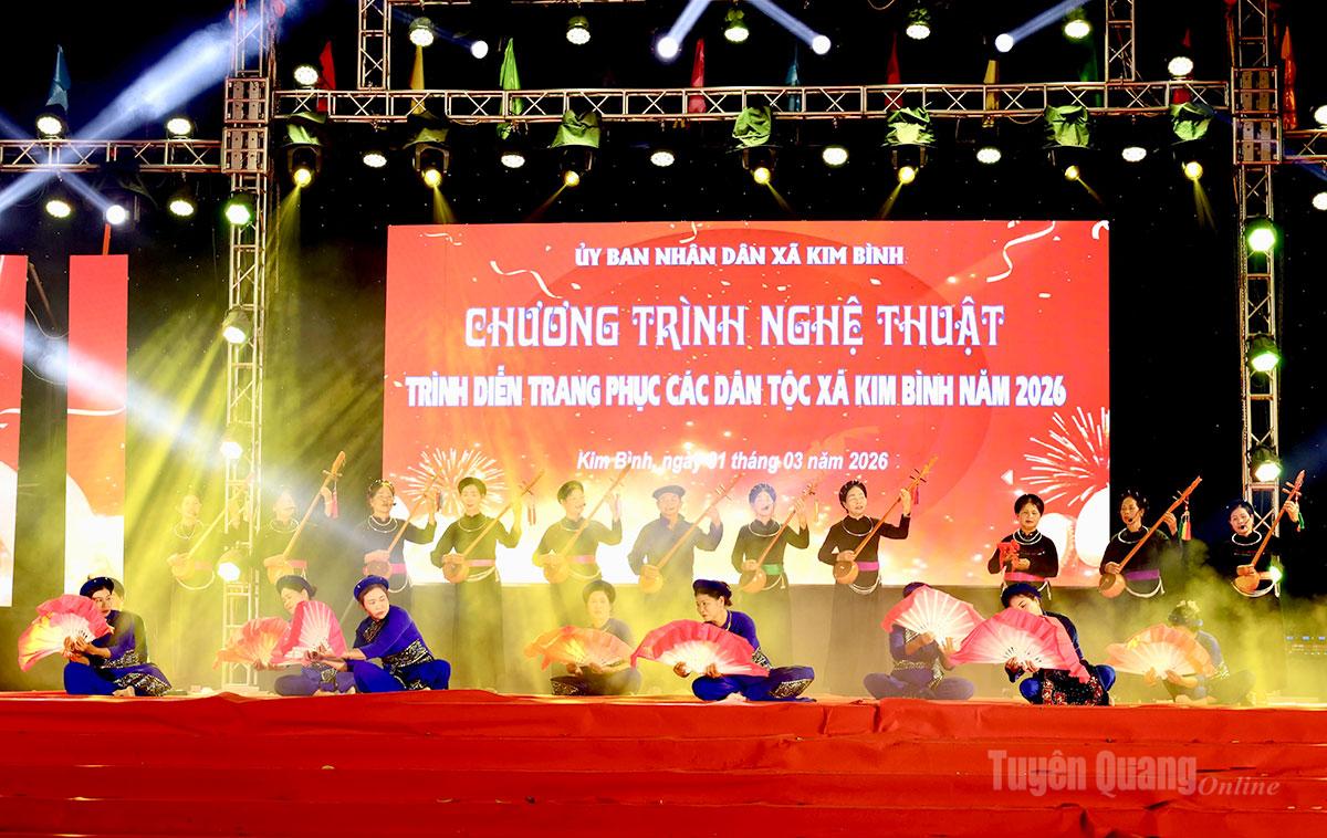 Một tiết mục văn nghệ tại ngày hội.