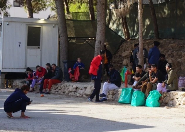 Migrants at a reception centre on Lampedusa Island, the southernmost island of Italia. (Photo: Xinhua)