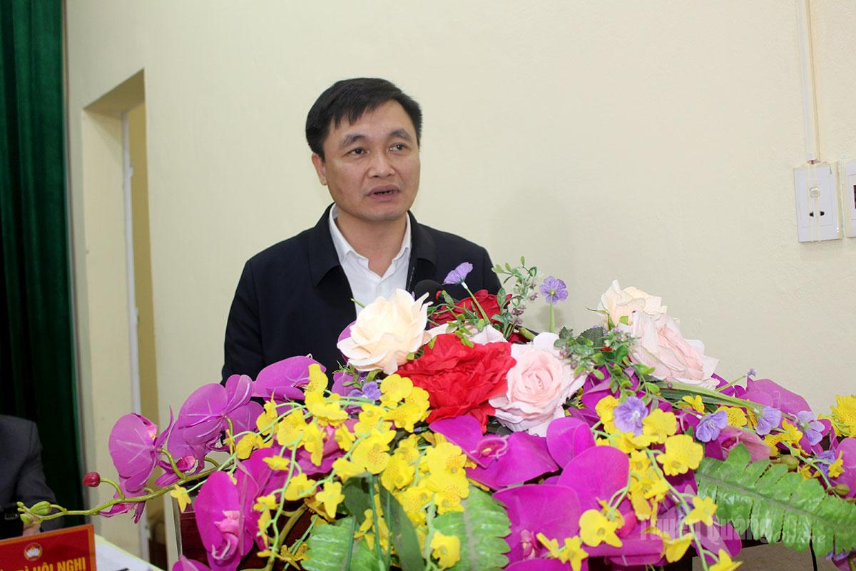 Đồng chí Đỗ Anh Tuấn, Uỷ viên BCH Đảng bộ tỉnh, Giám đốc Sở Nội vụ trình bày chương trình hành động tại Hội nghị.