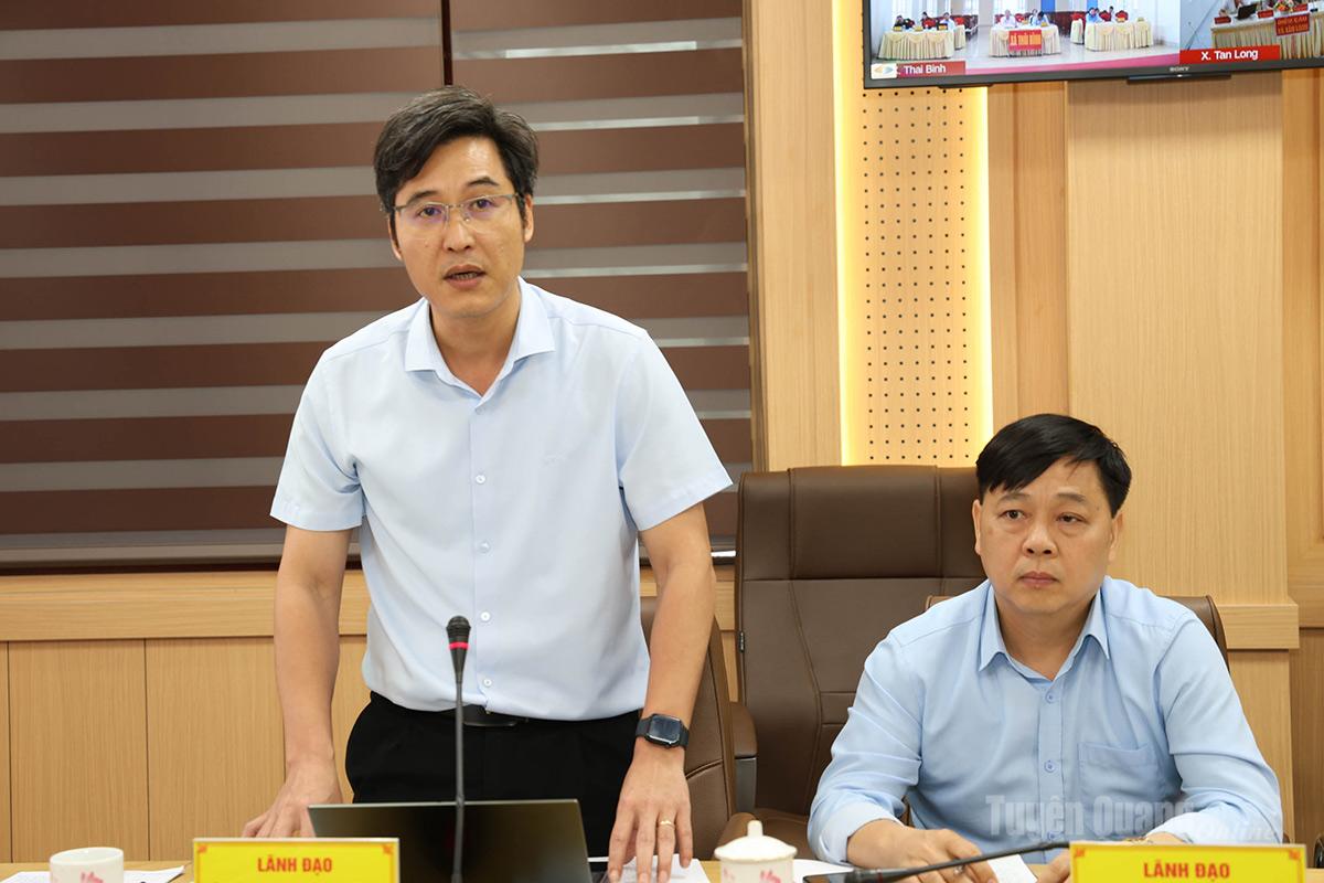 Lãnh đạo Sở Khoa học và Công nghệ thảo luận tại buổi làm việc.