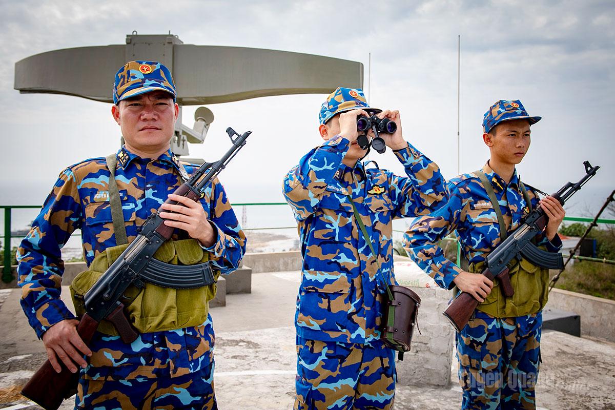 For the officers and soldiers serving on the northern islands of the country, currently on duty in the Bach Long Vi Special Zone.