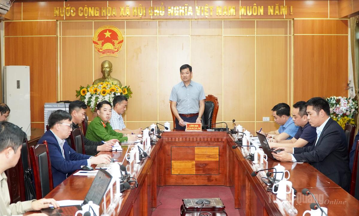 Quang cảnh cuộc họp.