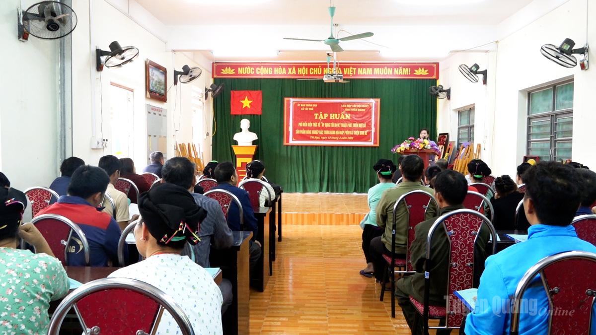 Quang cảnh lớp tập huấn.