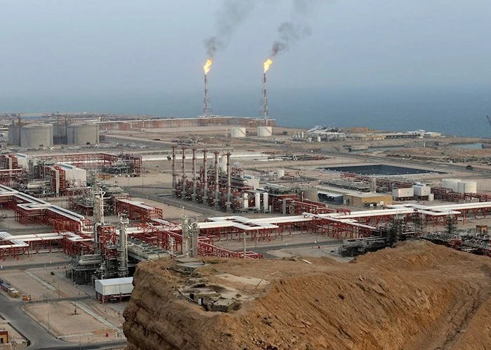 Gas extraction plant in Asaluyeh, Iran. (Photo: Al Mayadeen English)