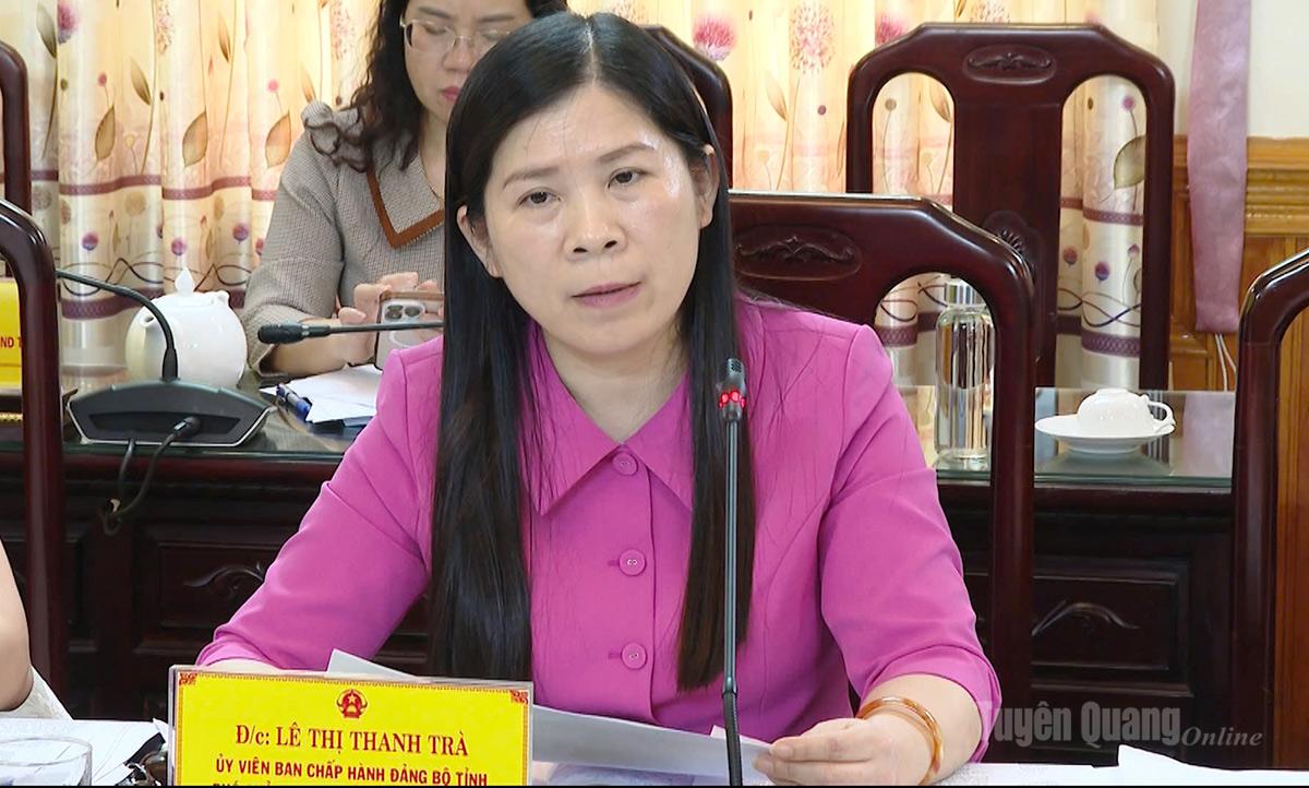 Đồng chí Phó Chủ tịch HĐND tỉnh Lê Thị Thanh Trà phát biểu tại kỳ họp.