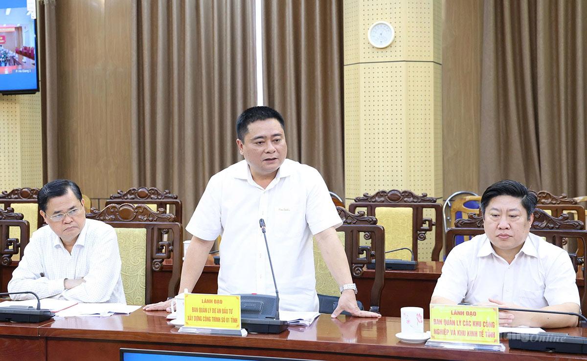 Lãnh đạo Ban QLDA đầu tư xây dựng công trình số 1 báo cáo tiến độ giải ngân dự án cao tốc Tuyên Quang- Hà Giang.