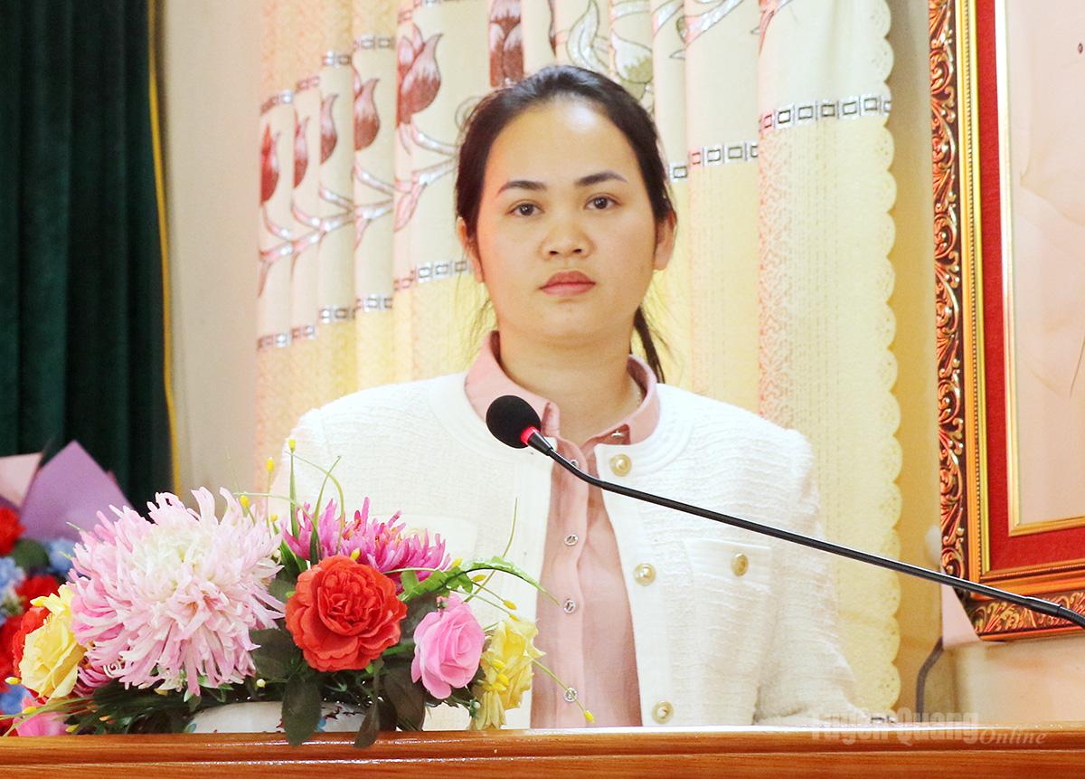 Ứng cử viên đại biểu HĐND tỉnh, khoá XX, nhiệm kỳ 2026-2031 Nguyễn Thị Yêu trình bày chương trình hành động trước cử tri xã Yên Cường.