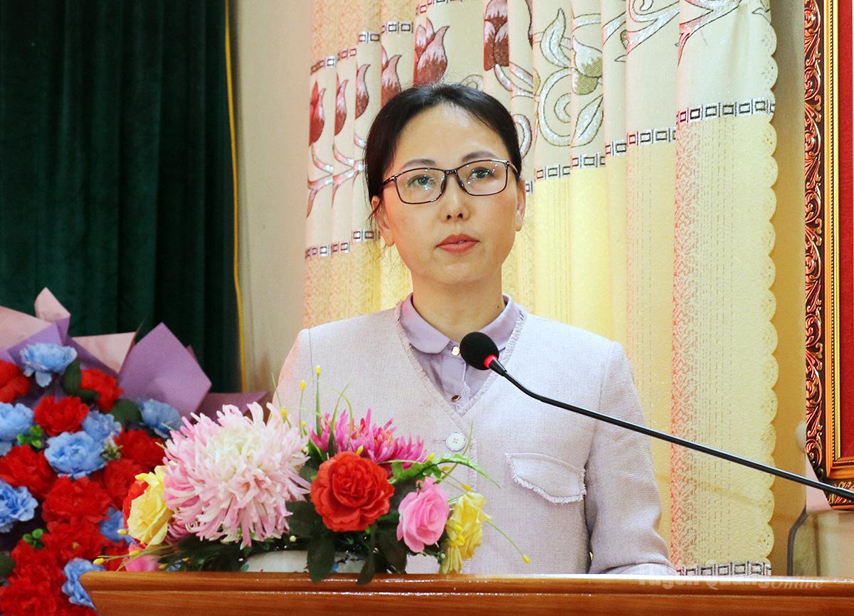 Ứng cử viên đại biểu HĐND tỉnh, khoá XX, nhiệm kỳ 2026-2031 Thào Thị Liên trình bày chương trình hành động trước cử tri xã Yên Cường.