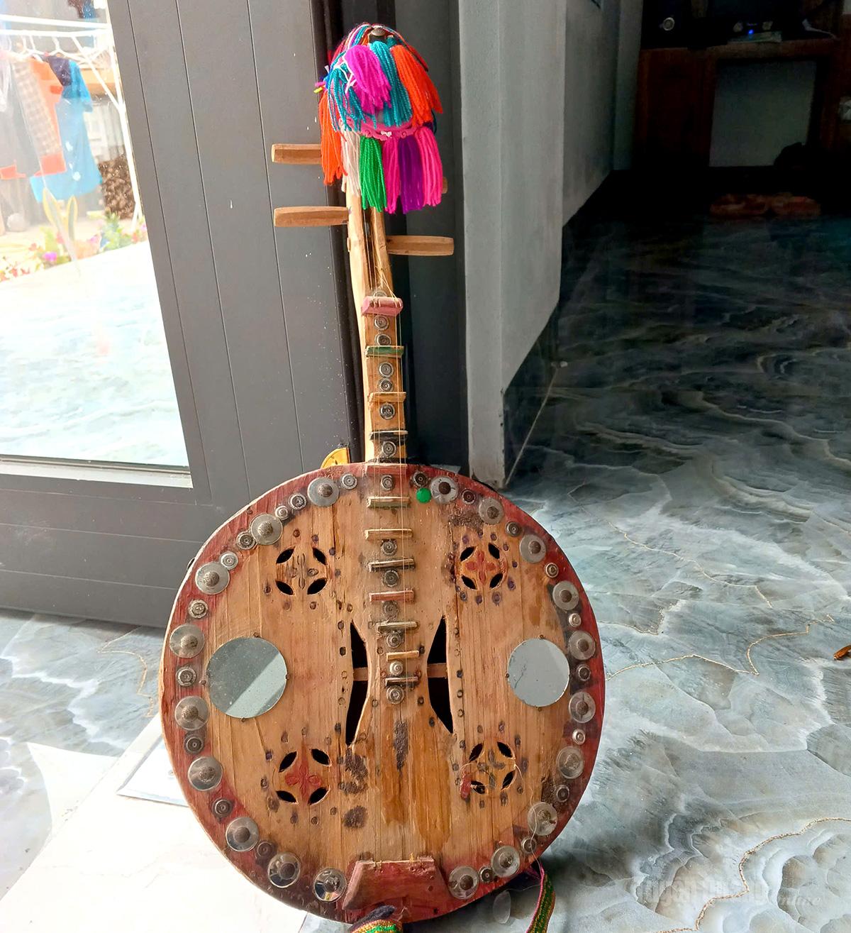 The Lin Xin is a long-standing traditional instrument of the Nung people in Pa Vay Su.