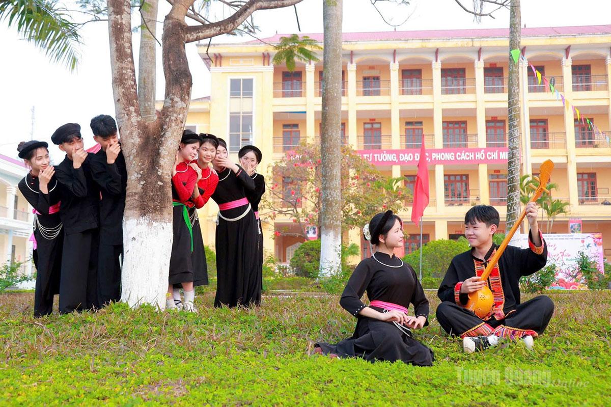 Students at boarding schools across Tuyen Quang Province enjoy a rich cultural life alongside their academic studies.