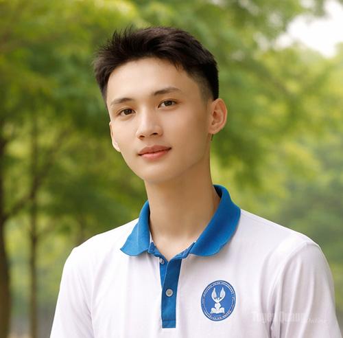 Em Nguyễn Hoàng Hiệp, sinh viên người Tuyên Quang 
đã hỗ trợ hơi ấm chăm sóc trẻ sinh non tại Thái Nguyên.