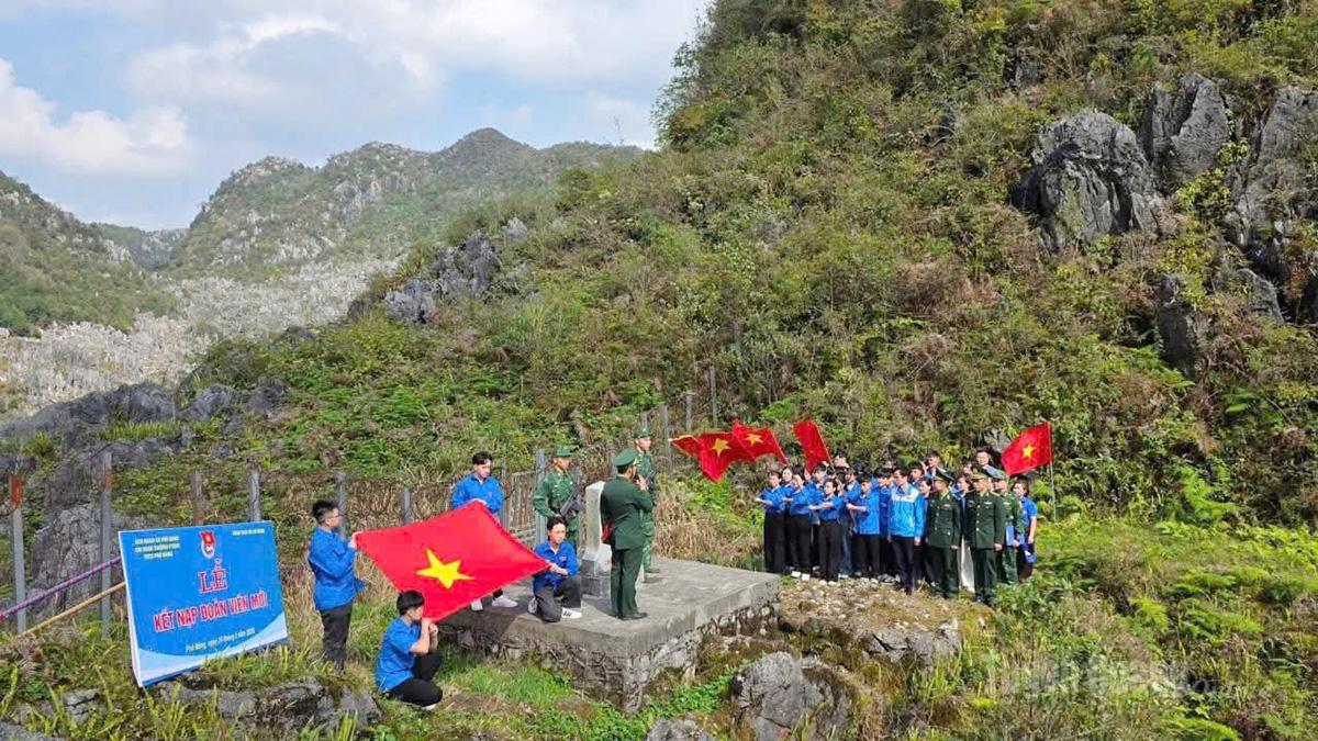 Tiếp nối mạch nguồn truyền thống cách mạng trong thế hệ trẻ.