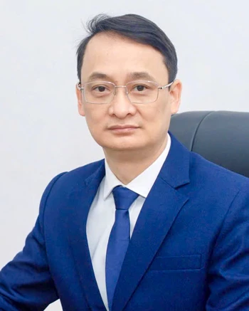 Đồng chí La Tiến Quang (trong ảnh), Phó Giám đốc Công ty TNHH một thành viên Xổ số kiến thiết Hà Giang