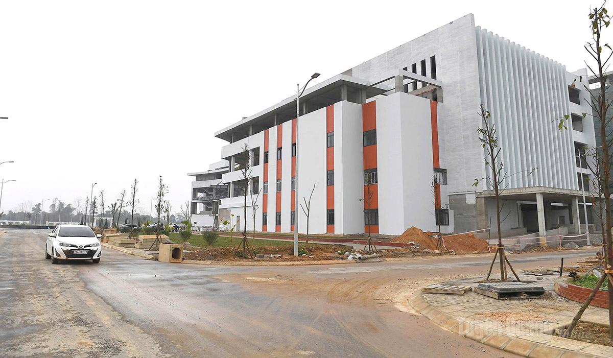 Dự án xây dựng Bệnh viện Đa khoa tỉnh Tuyên Quang đang được hoàn thành.