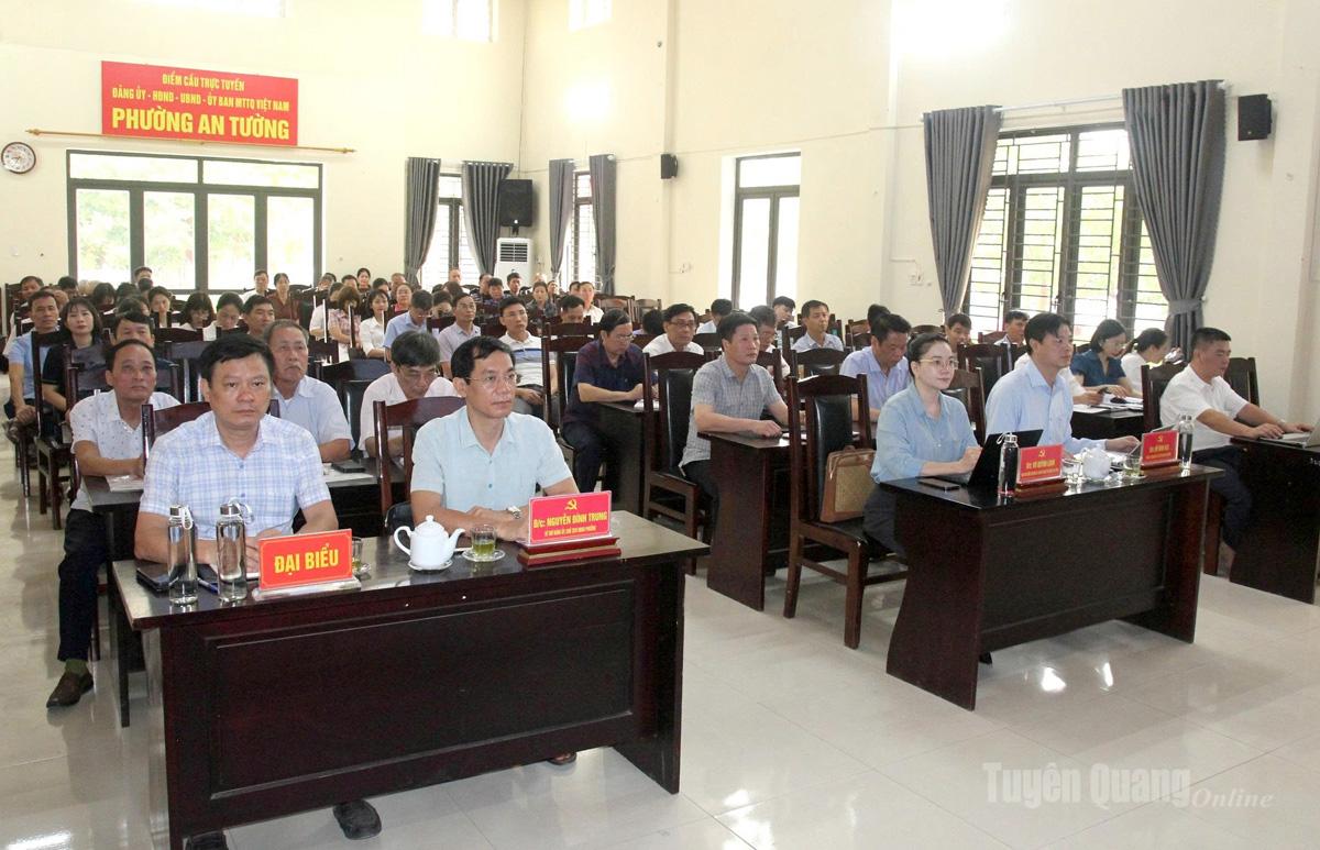 Đại biểu dự hội nghị tại điểm cầu phường An Tường. Ảnh: Quốc Việt