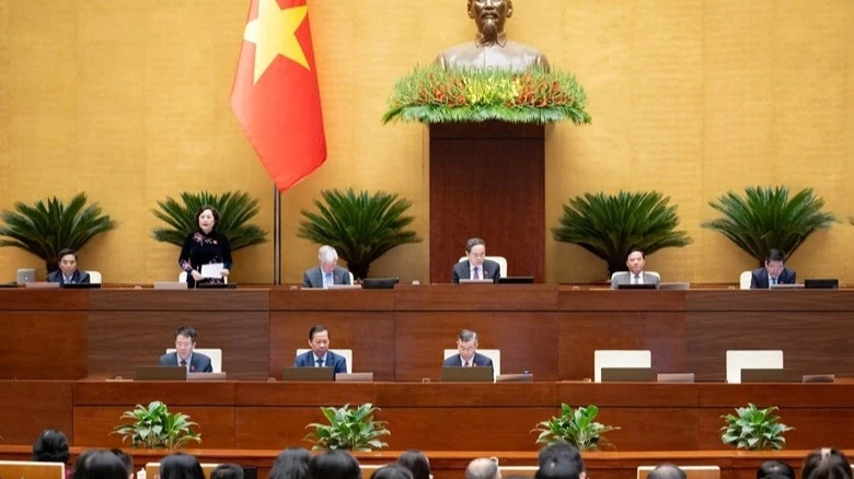 Đại biểu Quốc hội đề xuất tăng lương cơ sở lên mức 2,65 đến 2,7 triệu đồng/tháng