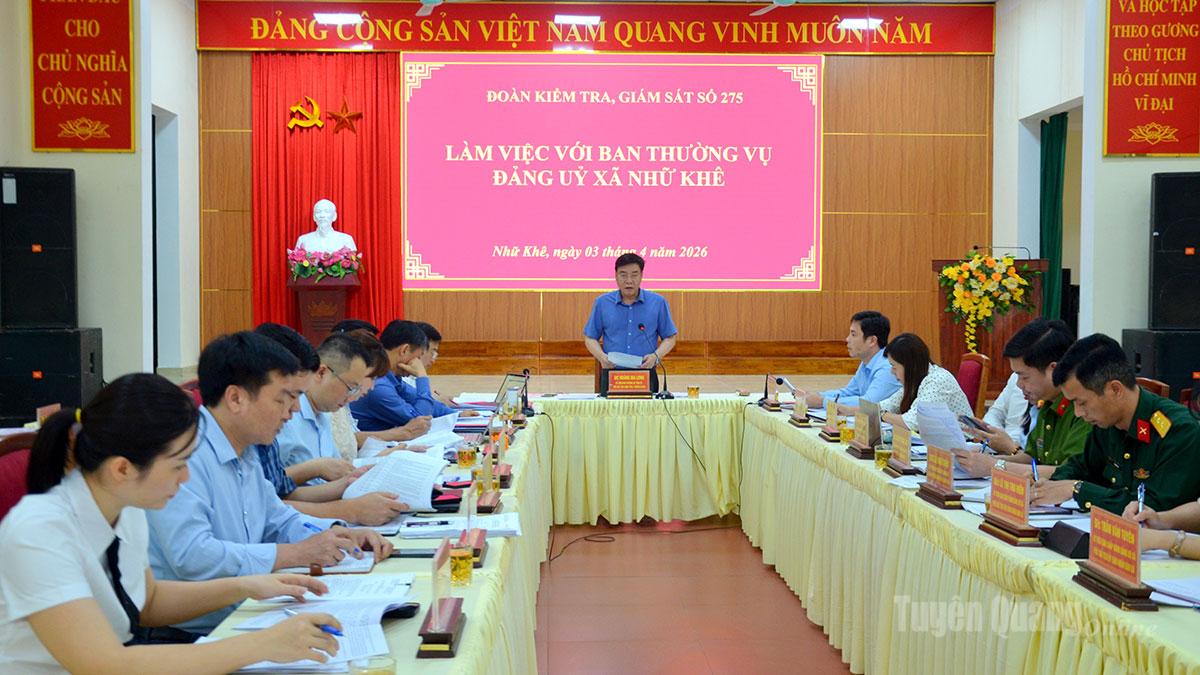 Đoàn kiểm tra, giám sát số 272 của Ban Thường vụ Tỉnh ủy do đồng chí Hoàng Gia Long, Ủy viên Ban Thường vụ Tỉnh ủy, Phó Chủ tịch UBND tỉnh làm Trưởng đoàn làm việc với Ban Thường vụ Đảng ủy xã Nhữ Khê.