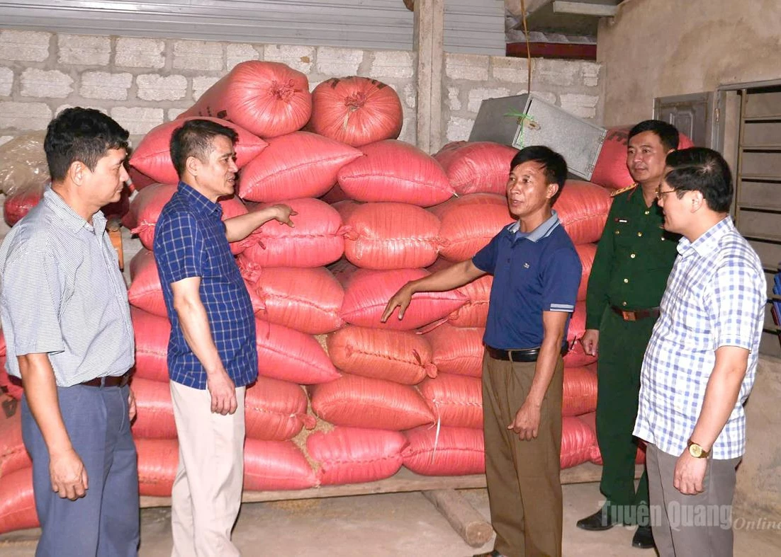 The granary of the rice relief fund in Dong Trang village, Hung Loi commune.
