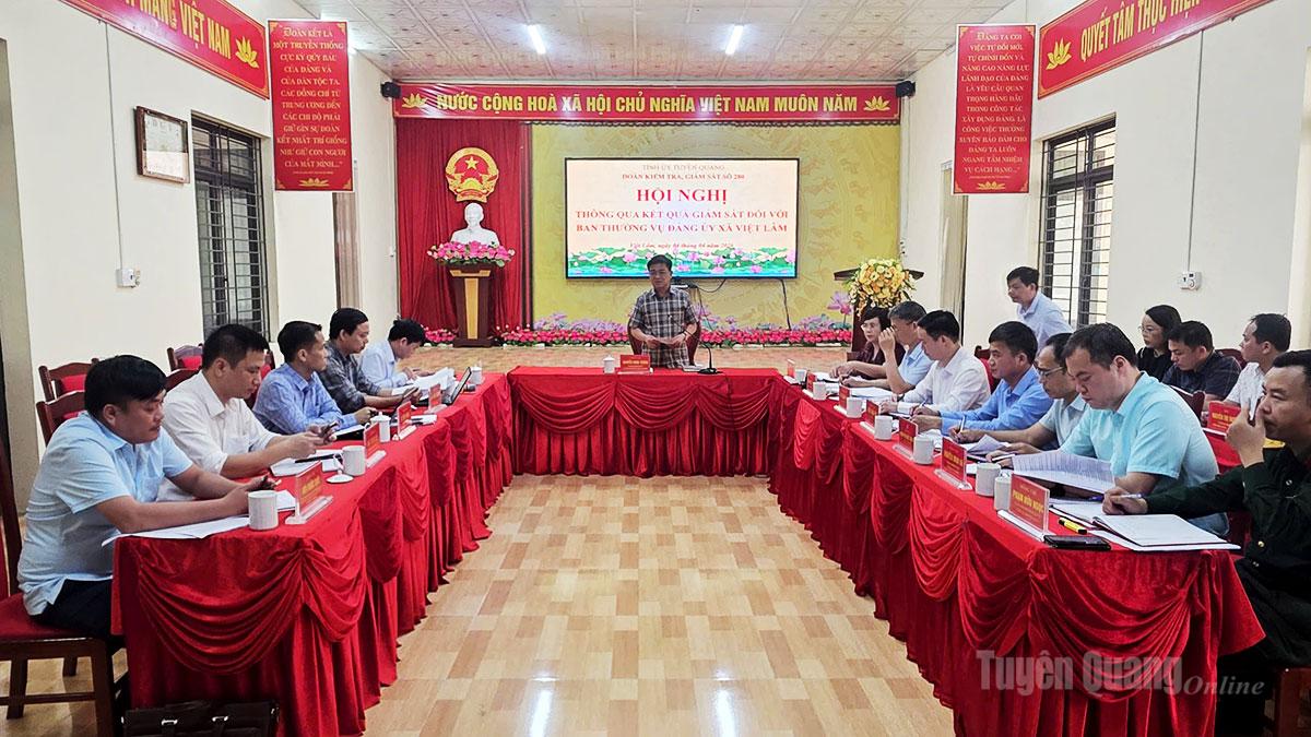 Đồng chí Chủ nhiệm UBKT Tỉnh uỷ Nguyễn Hưng Vượng chủ trì buổi làm việc vớ Đảng uỷ xã Việt Lâm.