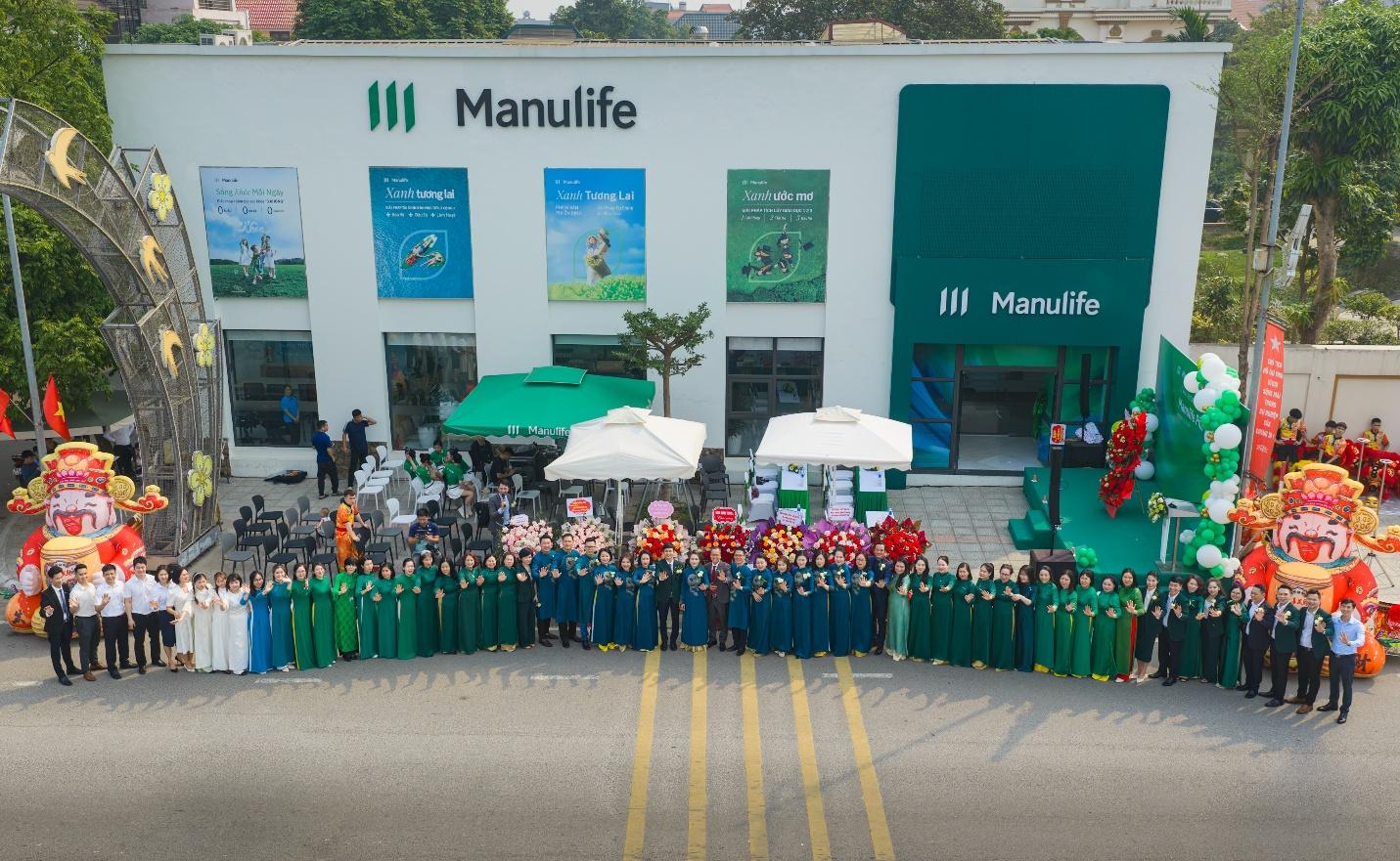 Văn phòng mới là địa điểm giao dịch thuận tiện của khách hàng địa phương và khu vực lân cận. Ảnh: Nguyên Nguyễn