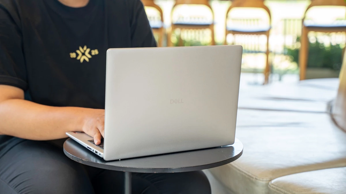 Dell 14 đáp ứng tốt các tác vụ cơ bản