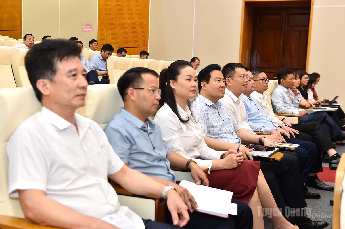 Các đại biểu dự hội nghị.