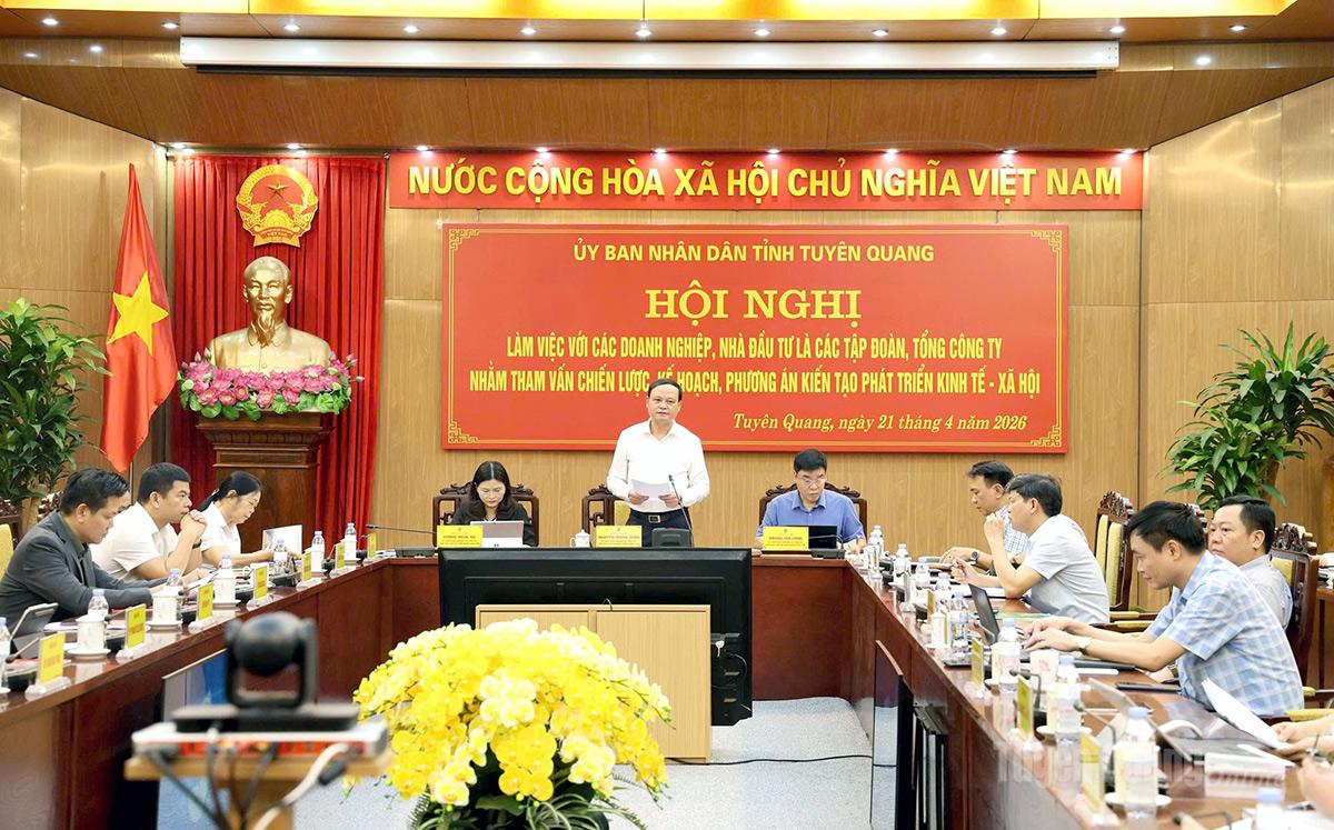 Các đại biểu dự hội nghị làm việc với các doanh nghiệp, nhà đầu tư là các tập đoàn, tổng công ty.