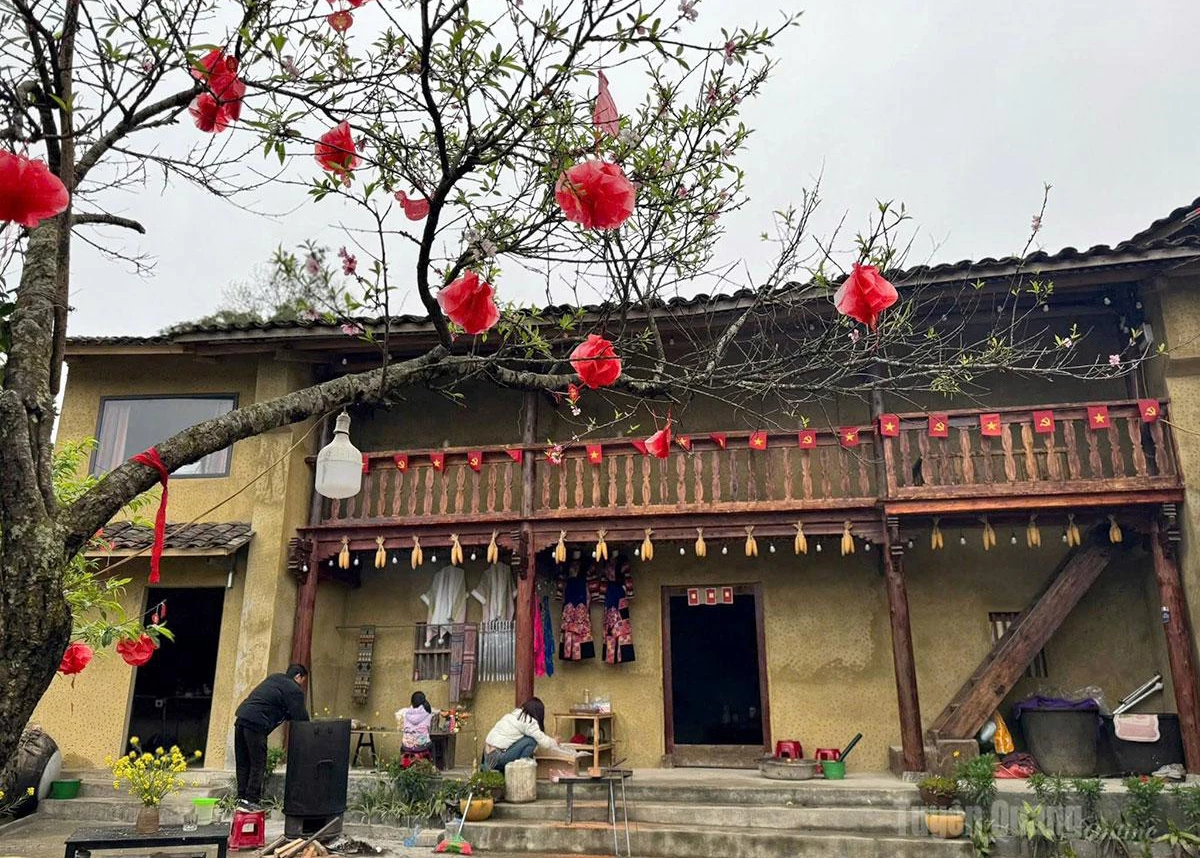 The peaceful daily life of a local family.