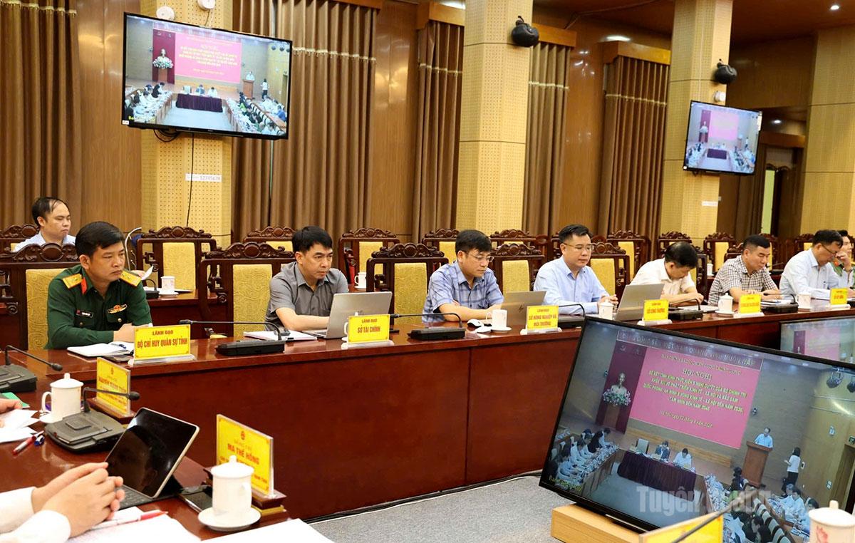 Các đại biểu dự hội nghị tại điểm cầu Tuyên Quang.