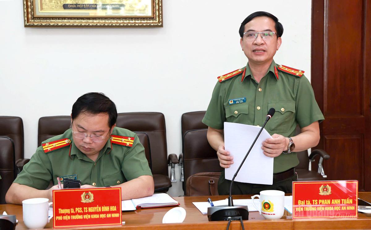 Đại biểu nêu ý kiến tại buổi toạ đàm.