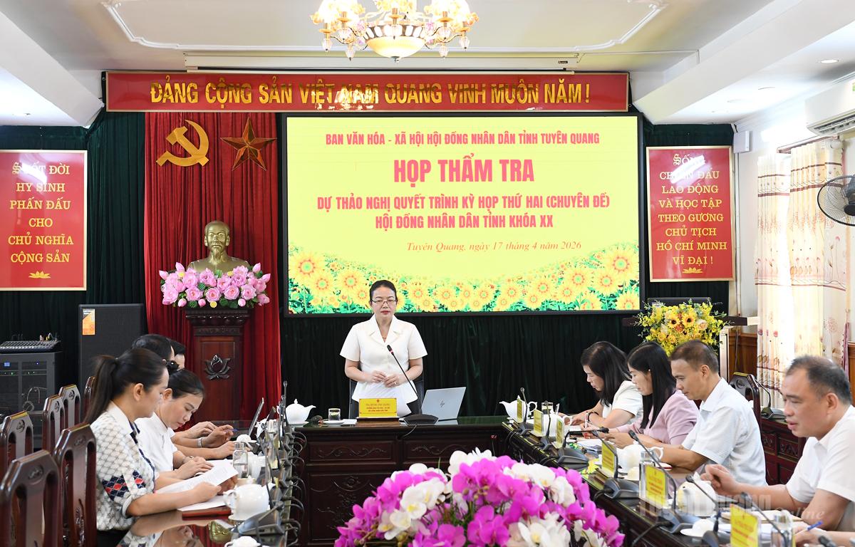 Lãnh đạo Ban Văn hóa - Xã hội HĐND tỉnh kết luận cuộc họp.