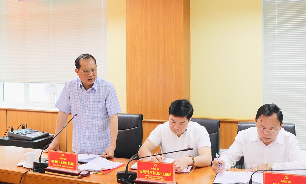 Lãnh đạo phường Hà Giang 1 phát biểu tại buổi làm việc.