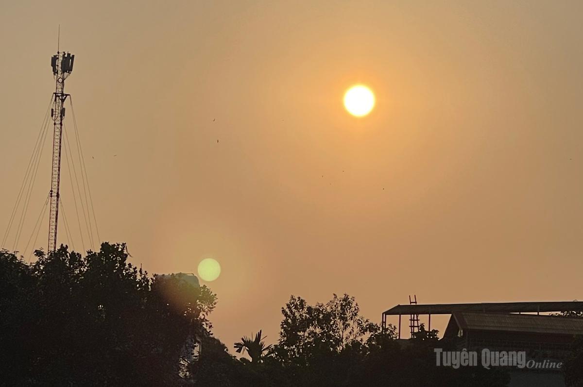 Trạm phát sóng di động tại trung tâm tỉnh Tuyên Quang.