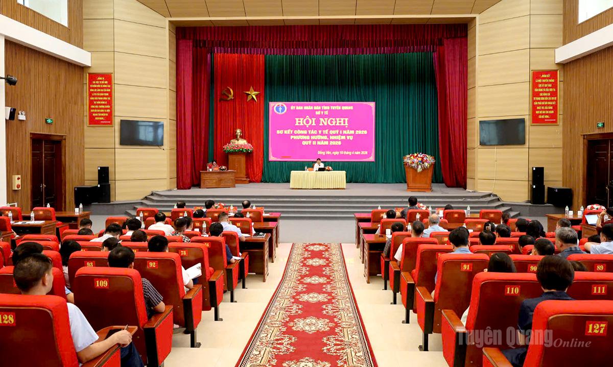 Toàn cảnh hội nghị.