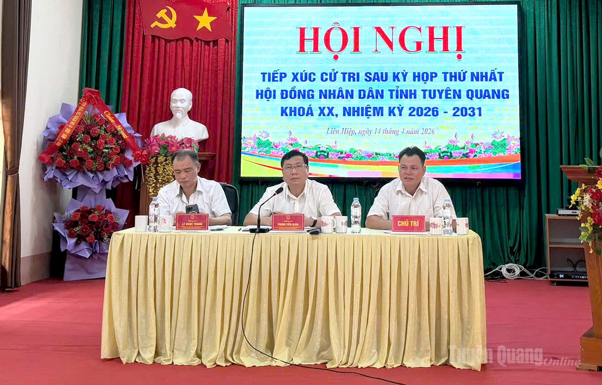 Tổ đại biểu số 4 tiếp xúc cử tri xã Liên Hiệp.