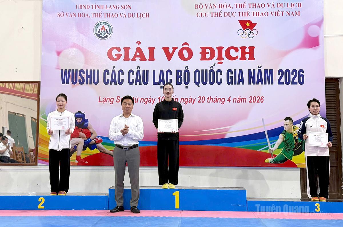 VĐV Trịnh Vũ Quỳnh Anh giành Huy chương Vàng tại nội dung biểu diễn tại giải.