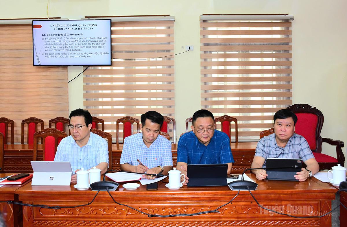 Các đại biểu dự hội nghị.